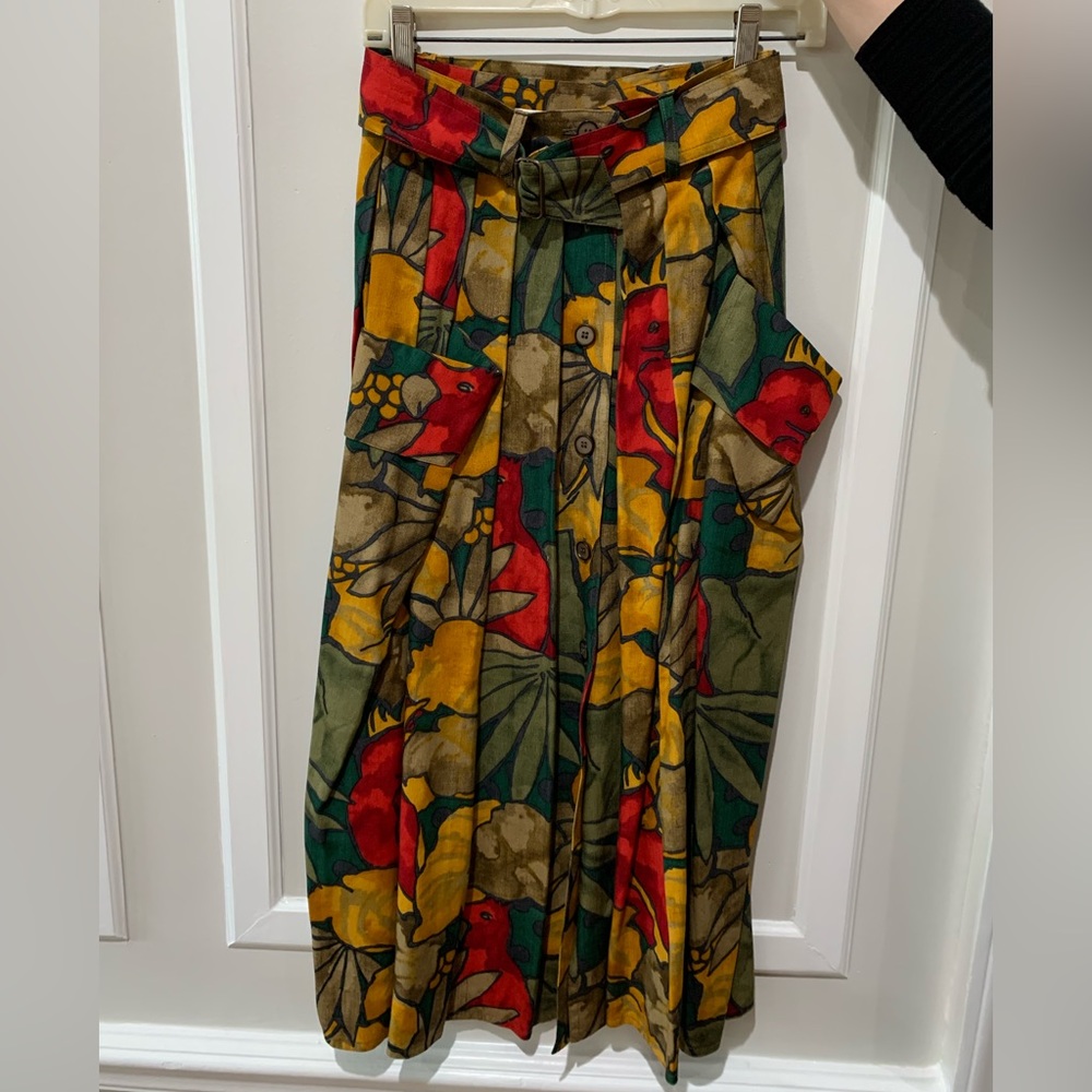 Dino Valiano belted midi skirt size 36 (US 4-6, small)